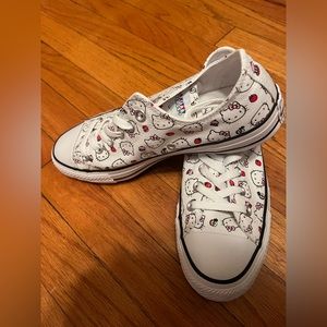 Converse Hello Kitty size 9